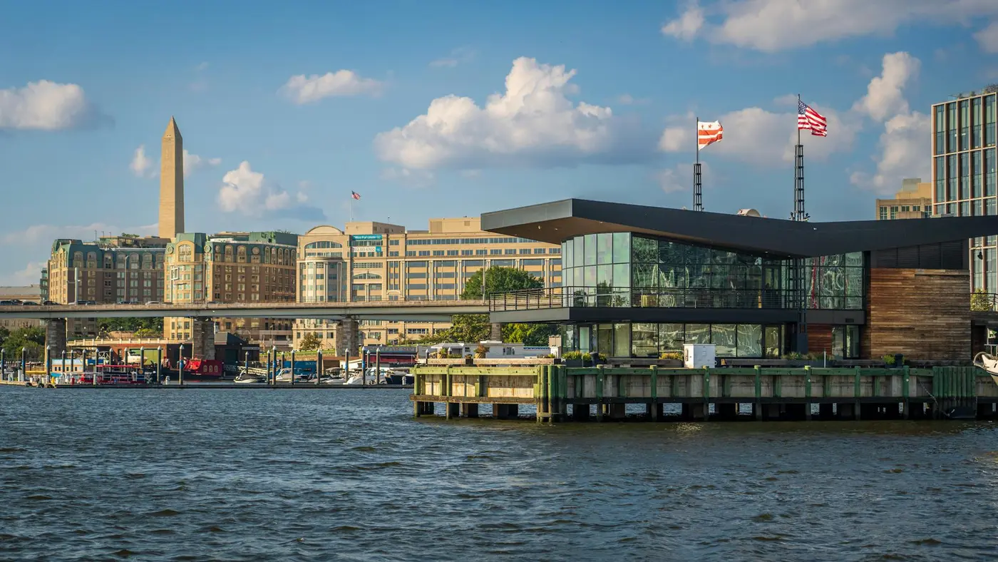 Locksmith service in Greenleaf Gardens, Washington DC · DC Local Locksmith responds in 15 minutes
