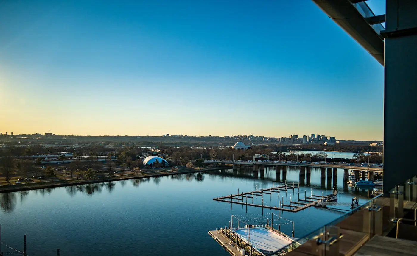 Locksmith service in Navy Yard, Washington DC · DC Local Locksmith responds in 15 minutes