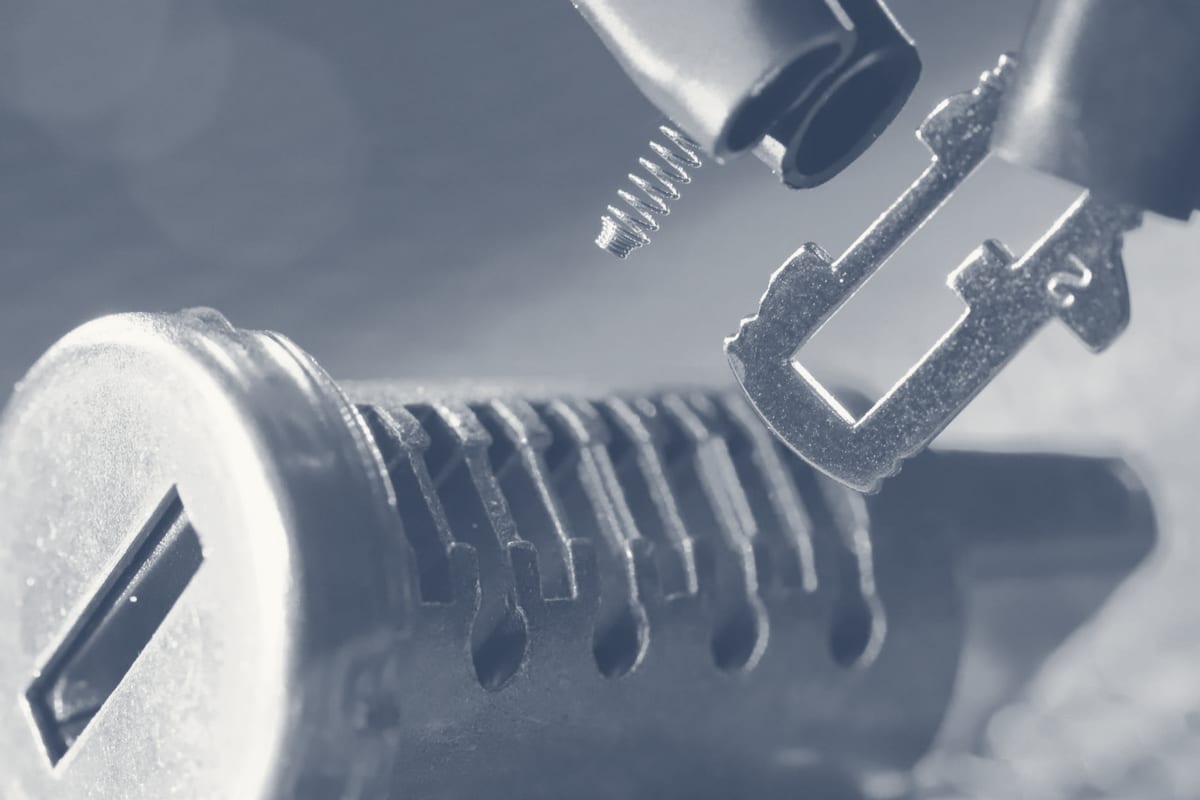 Metallic tubular key inserted in a precision lock cylinder
