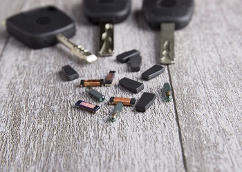 Chip or Transponder Key Recoding, Replacement with DC Local Locksmith The Palisades Experts